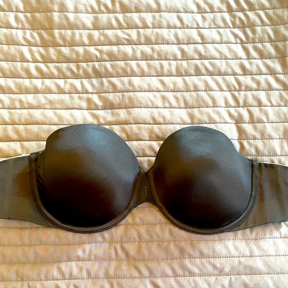 Victoria's Secret Black Strapless T-Shirt Bra